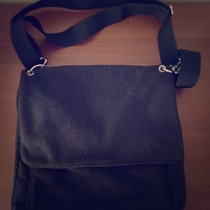 ❀𝐶𝑟𝑜𝑠𝑠𝑏𝑜𝑑𝑦 𝐵𝑎𝑔❀